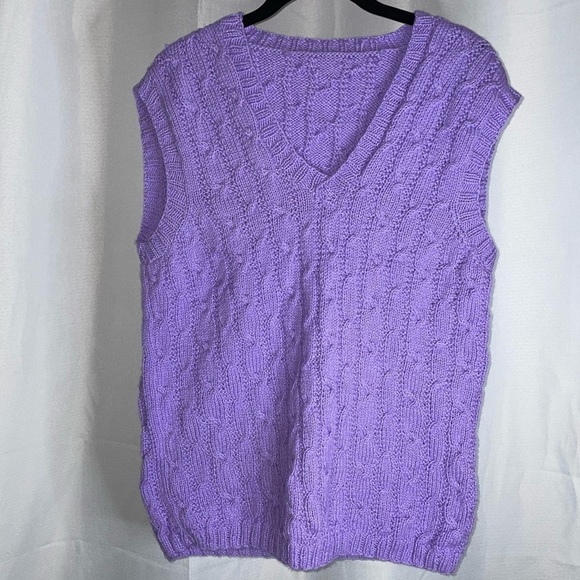 Handmade Cable Knit Sweater Vest Sleeveless V-Neck Overlap/Cross Detailed top - Picture 2 of 9
